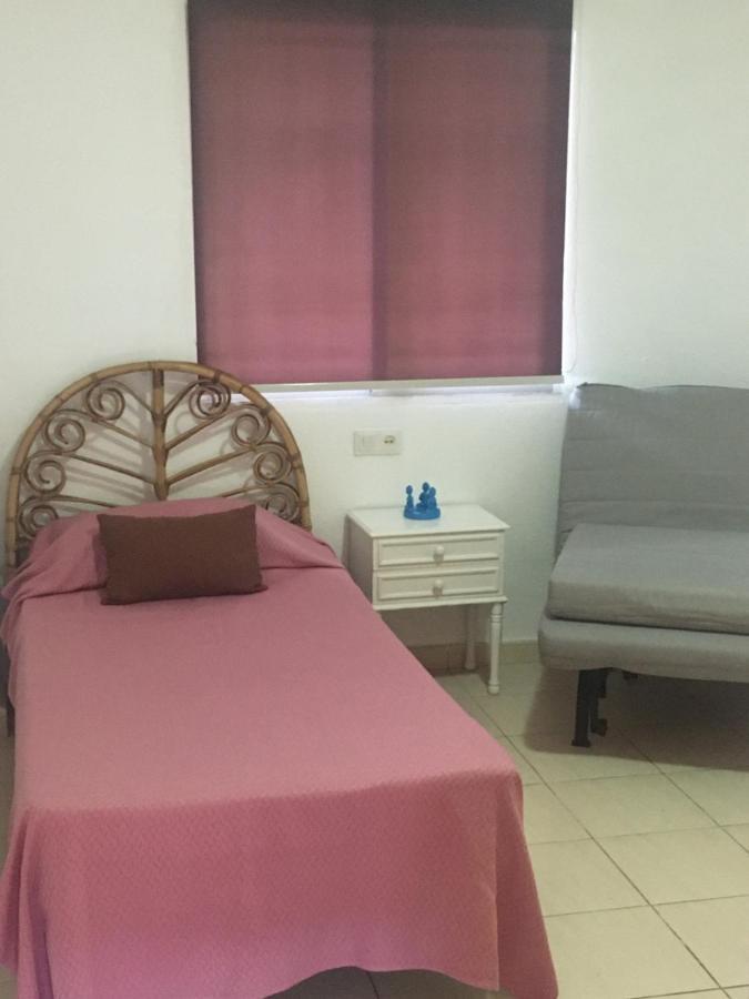 2 Bedroom Apartment Jardines Canarios Los Cristianos Tenerife Arona  Buitenkant foto